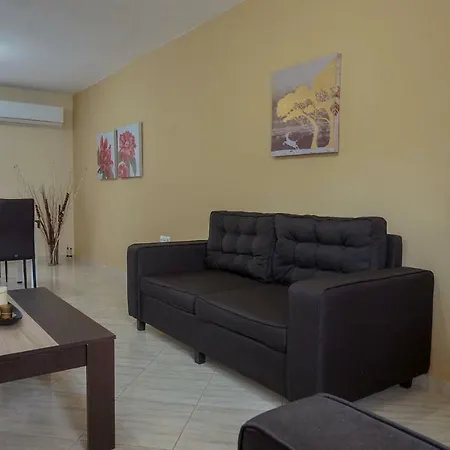 Daire Efi's Apartment, Next To Kalamitsa *
